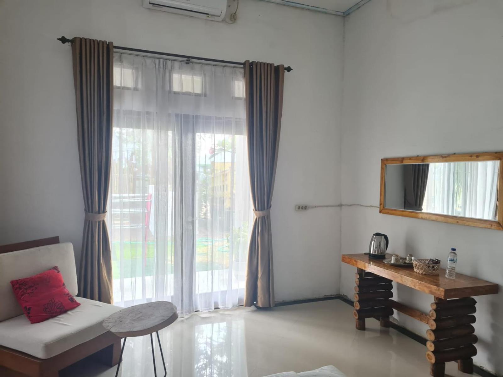 Inang Amang Homestay Labuan Bajo Exterior foto